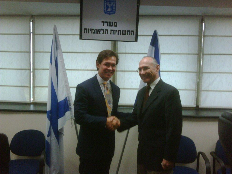 DDR with Israeli Minister of Industry